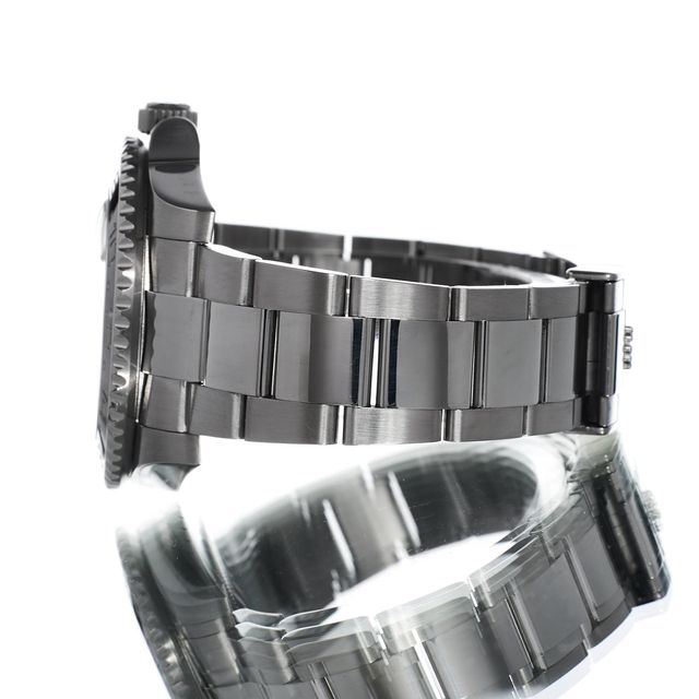 Rolex GMT Master II 116710 LN Image 2